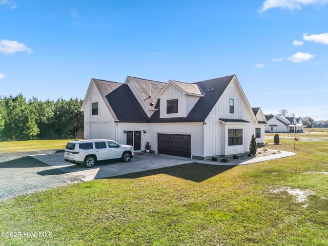 3713 Carolina 11, Wallace, NC 28466