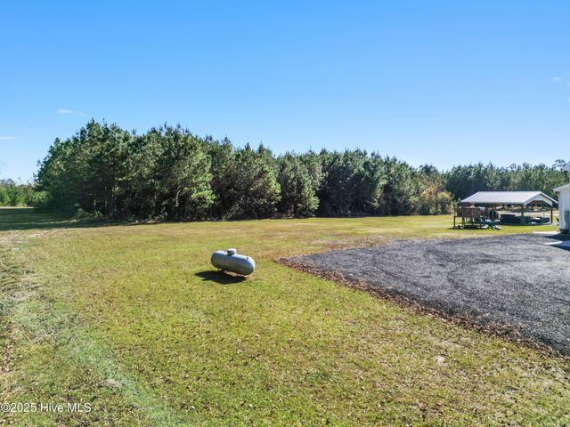 3713 Carolina 11, Wallace, NC 28466