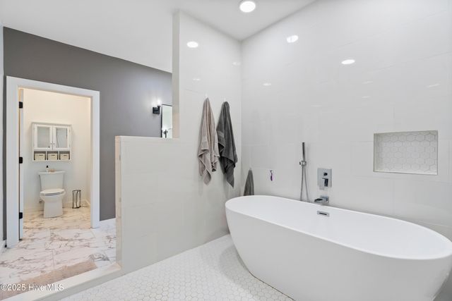 3713 Carolina 11, Wallace, NC 28466