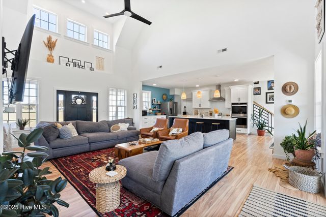 3713 Carolina 11, Wallace, NC 28466