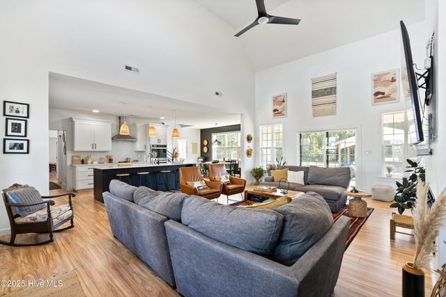 3713 Carolina 11, Wallace, NC 28466