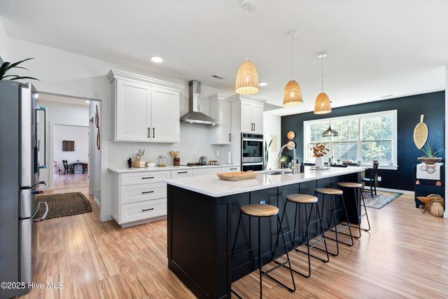 3713 Carolina 11, Wallace, NC 28466