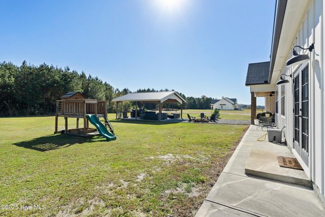 3713 Carolina 11, Wallace, NC 28466