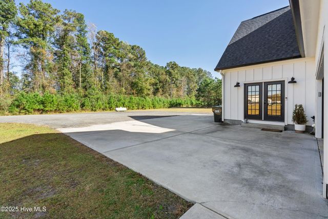 3713 Carolina 11, Wallace, NC 28466