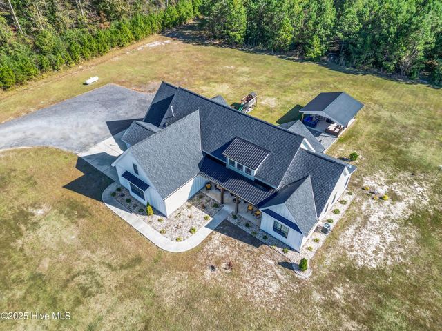 3713 Carolina 11, Wallace, NC 28466