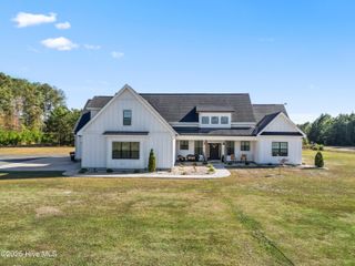 3713 Carolina 11, Wallace, NC 28466