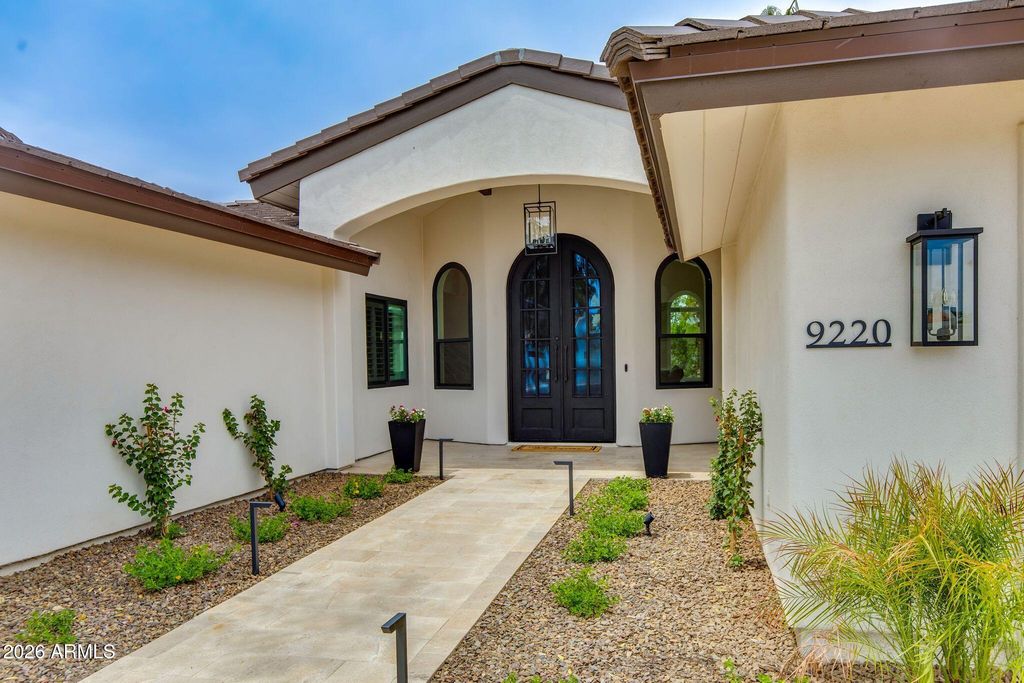 9220 N 83RD Street, Scottsdale, AZ 85258 — photo 2