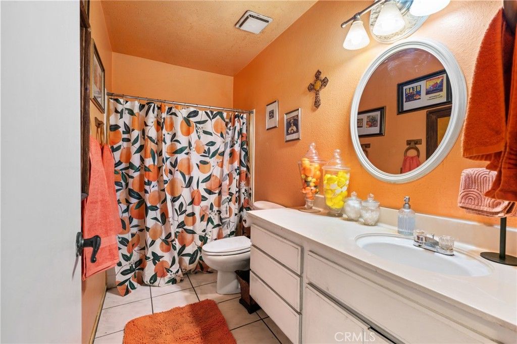 Image 15 of property listing at 366 Bohnert Avenue, Rialto, CA 92377