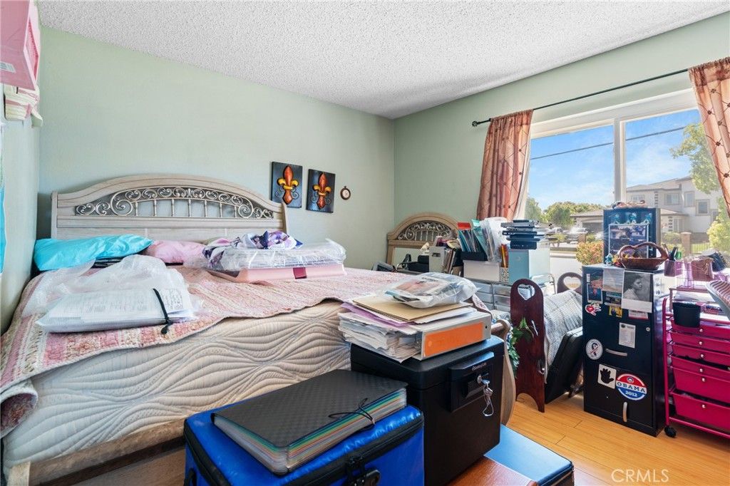 Image 16 of property listing at 366 Bohnert Avenue, Rialto, CA 92377