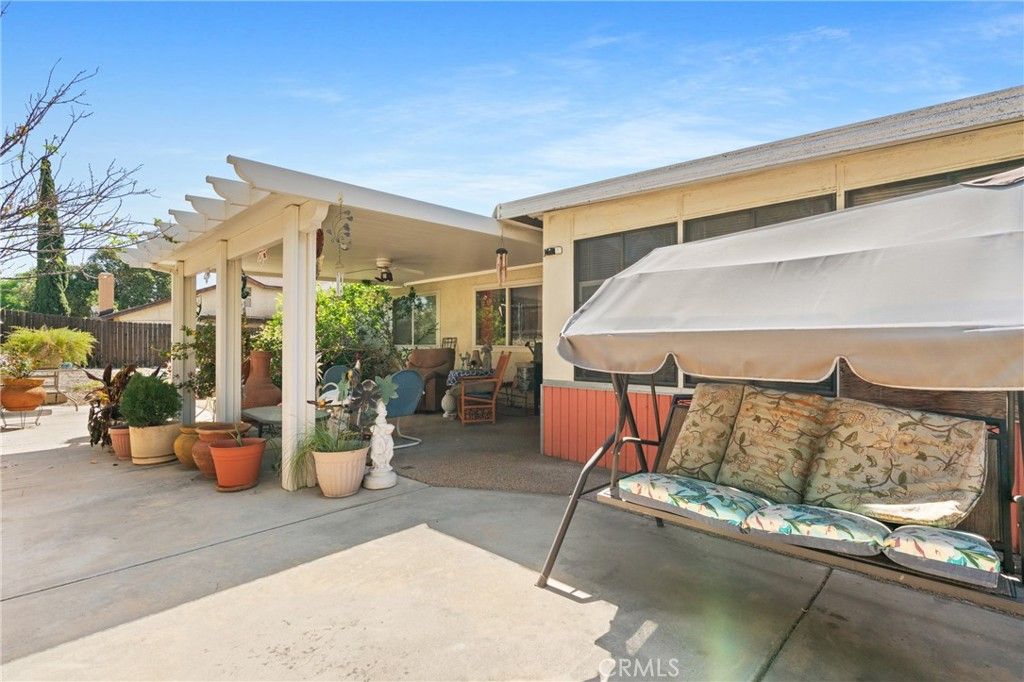 Image 36 of property listing at 366 Bohnert Avenue, Rialto, CA 92377