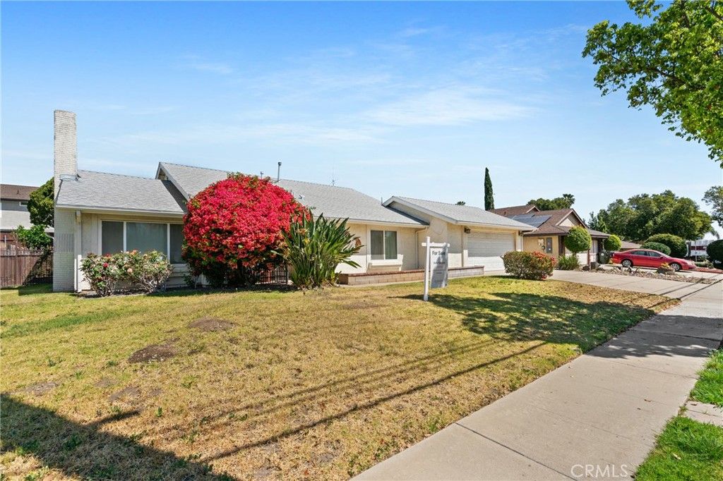 Image 4 of property listing at 366 Bohnert Avenue, Rialto, CA 92377