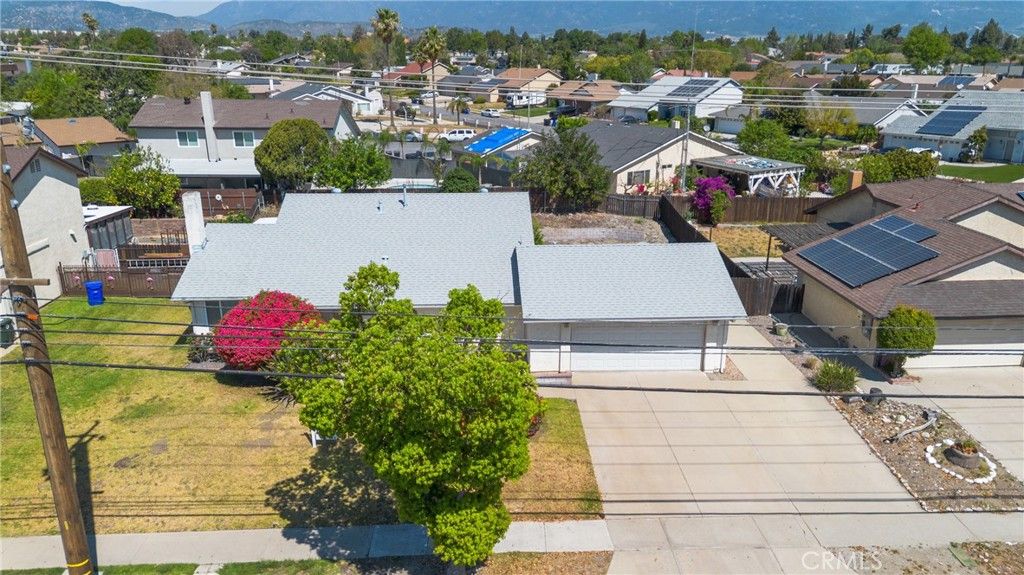 Image 5 of property listing at 366 Bohnert Avenue, Rialto, CA 92377