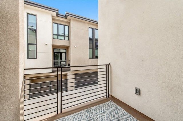 505 N Santa Anita B, Arcadia, CA 91006