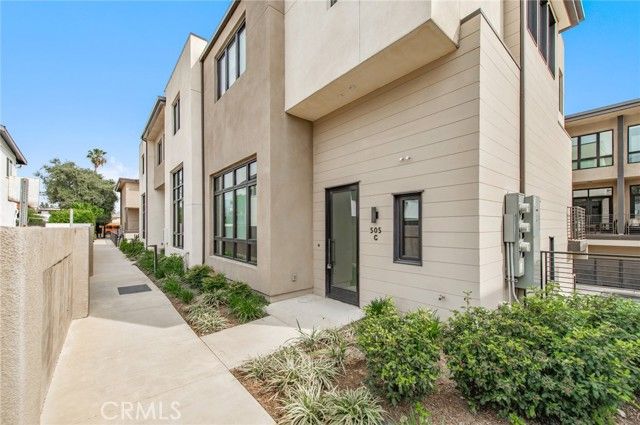 505 N Santa Anita B, Arcadia, CA 91006