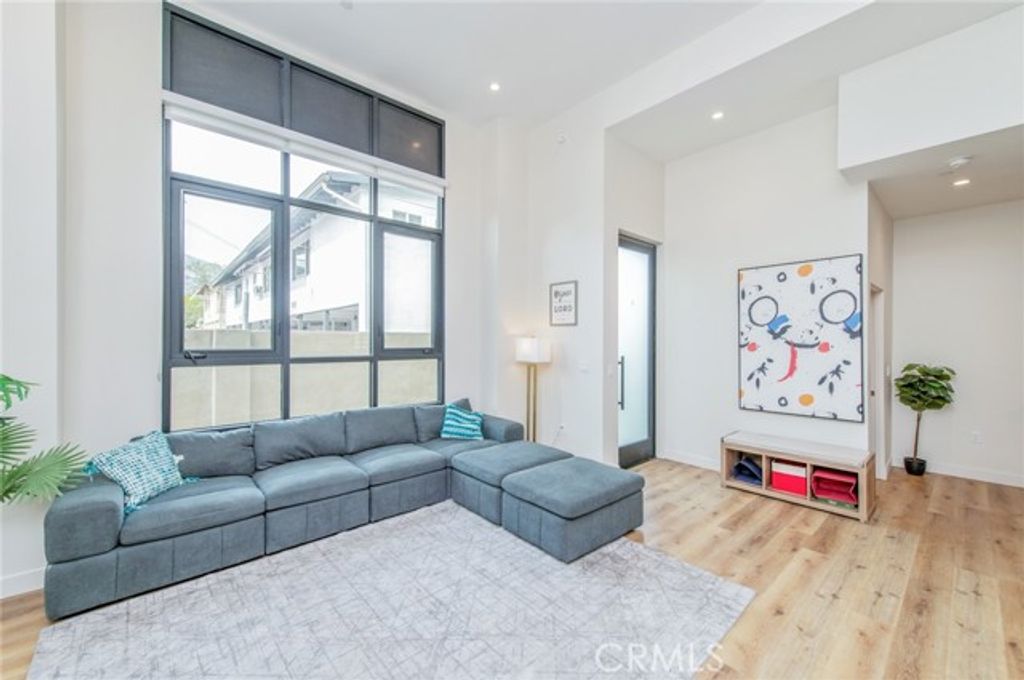 505 N Santa Anita B, Arcadia, CA 91006