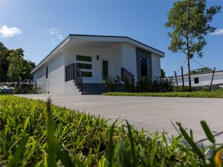 404 NW 15th Avenue, Pompano Beach, FL 33069