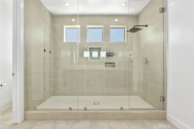 28519 Moyer Lane, Canyon Country, CA 91351