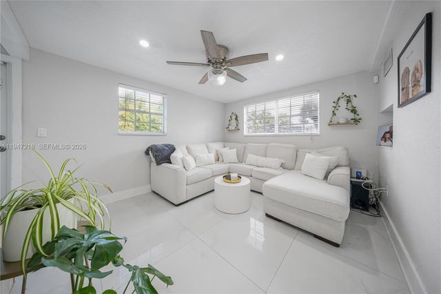 10731 SW 51st Dr, Miami, FL 33165