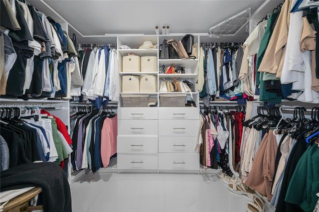 10731 SW 51st Dr, Miami, FL 33165