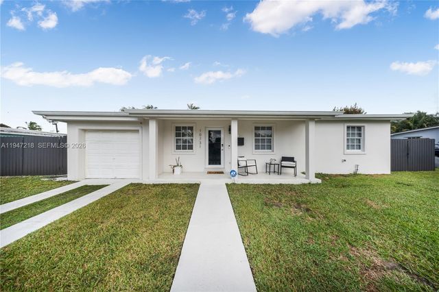 10731 SW 51st Dr, Miami, FL 33165