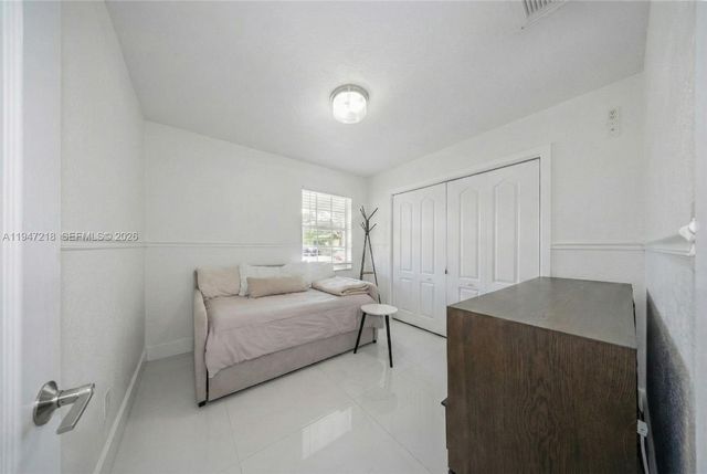 10731 SW 51st Dr, Miami, FL 33165