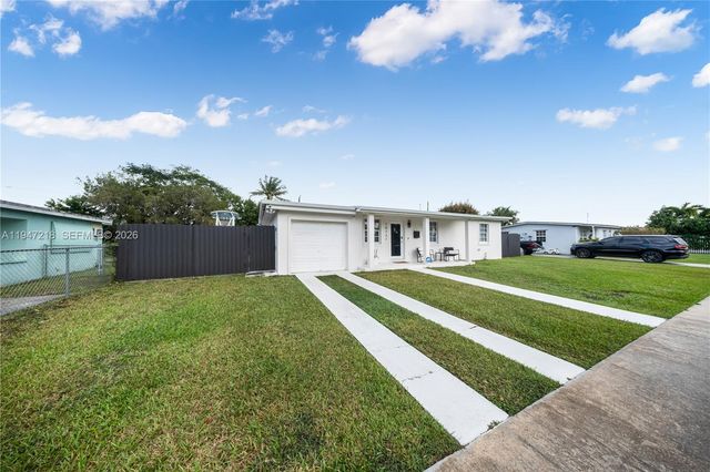 10731 SW 51st Dr, Miami, FL 33165