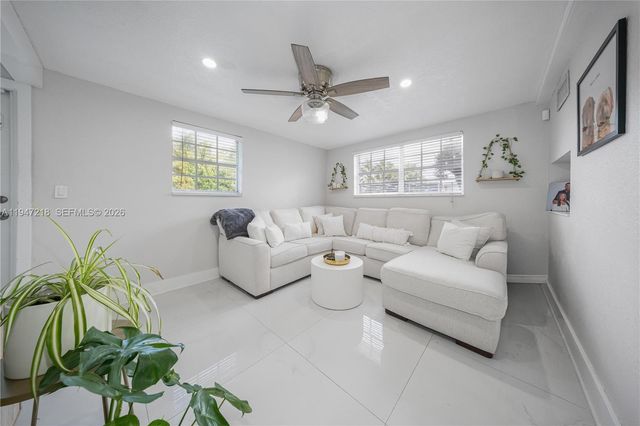 10731 SW 51st Dr, Miami, FL 33165