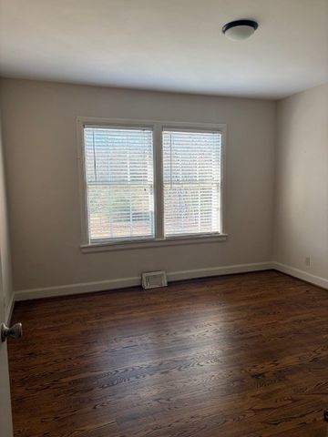 2903 Tyne Blvd, Nashville, TN 37215