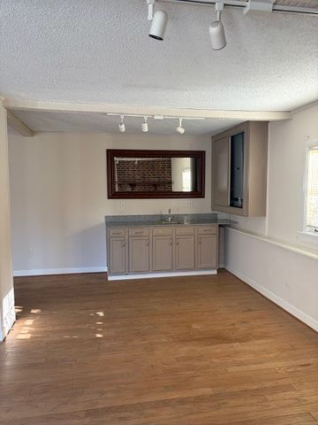 2903 Tyne Blvd, Nashville, TN 37215