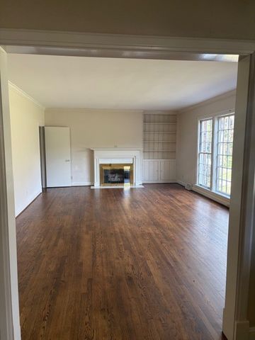 2903 Tyne Blvd, Nashville, TN 37215