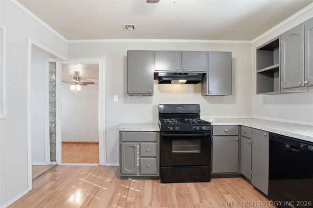 707 N 71st East Avenue, Tulsa, OK 74114