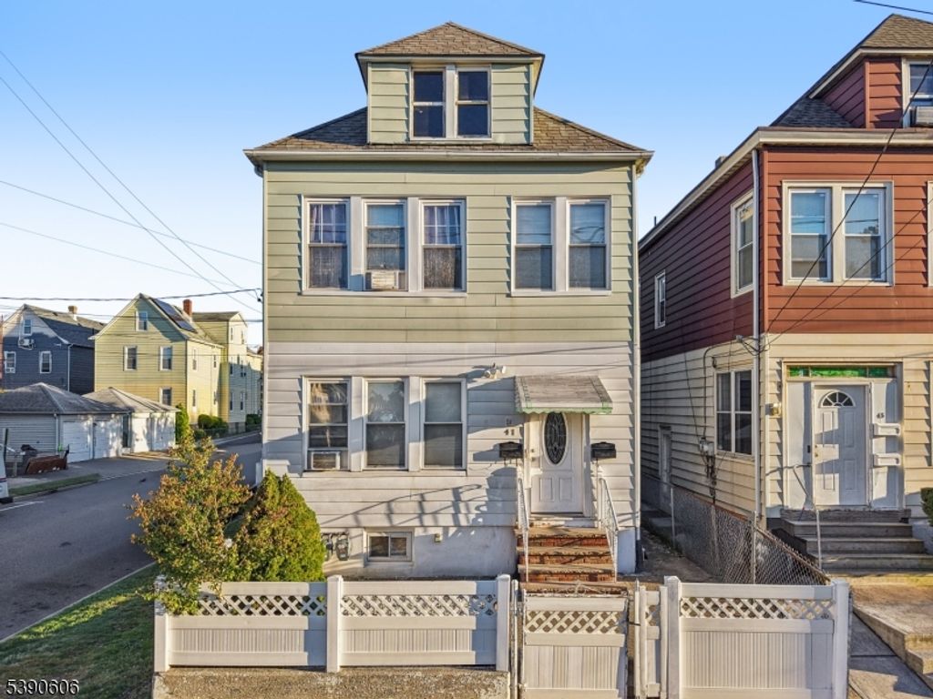 41 Knapp Ave, Clifton City, NJ 07011