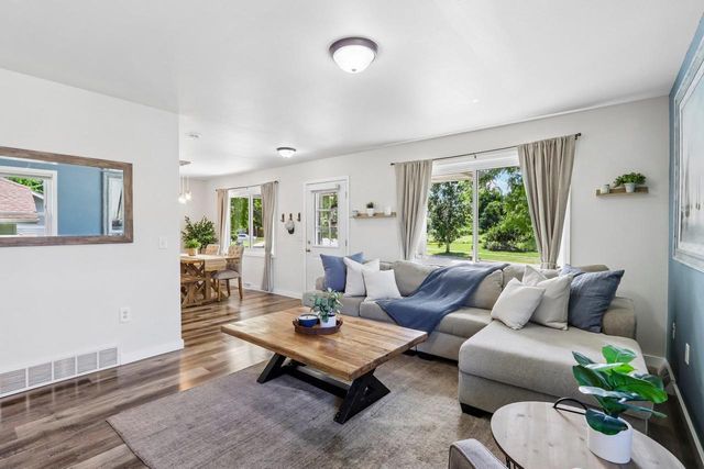 5209 Brandenburg Way, Madison, WI 53718