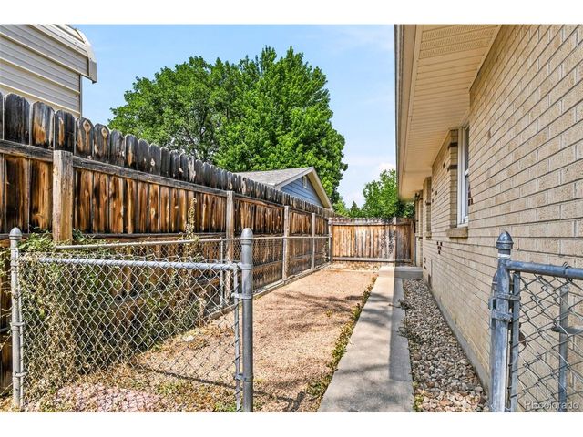 1109 Grant St, Longmont, CO 80501