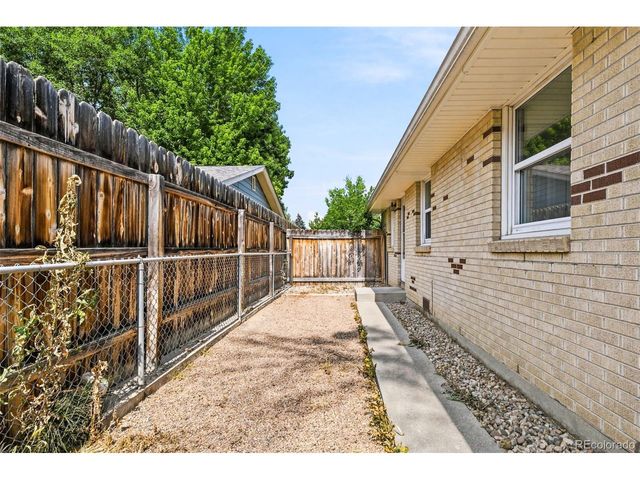 1109 Grant St, Longmont, CO 80501