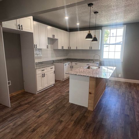 508 3rd Street, Monett, MO 65708