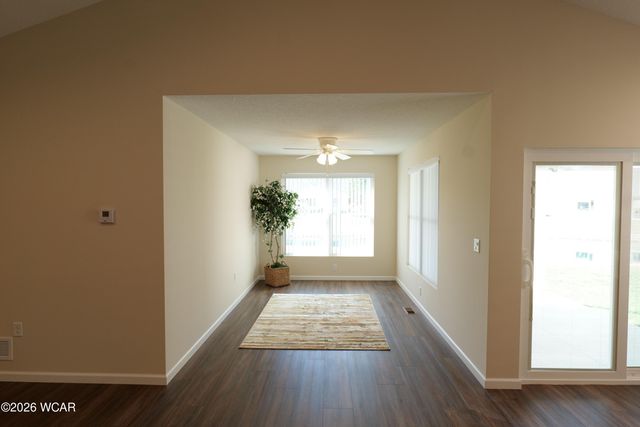 206 Eagles Point East Street E, Lima, OH 45805