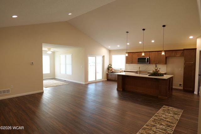 206 Eagles Point East Street E, Lima, OH 45805