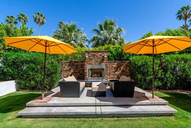 819 N High Road, Palm Springs, CA 92262