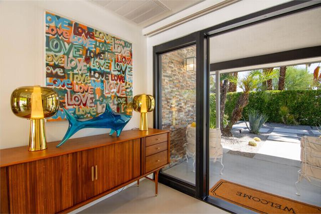 819 N High Road, Palm Springs, CA 92262