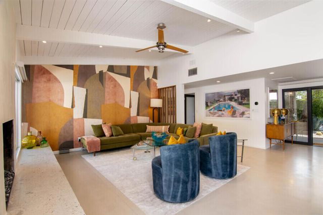819 N High Road, Palm Springs, CA 92262