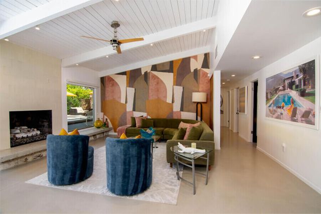 819 N High Road, Palm Springs, CA 92262