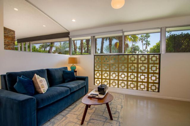 819 N High Road, Palm Springs, CA 92262
