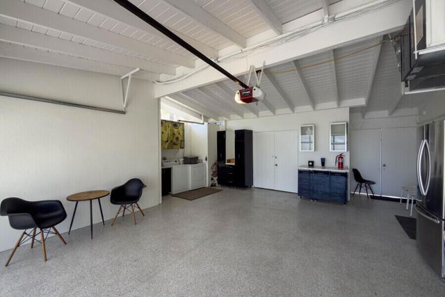 819 N High Road, Palm Springs, CA 92262