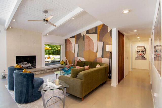 819 N High Road, Palm Springs, CA 92262