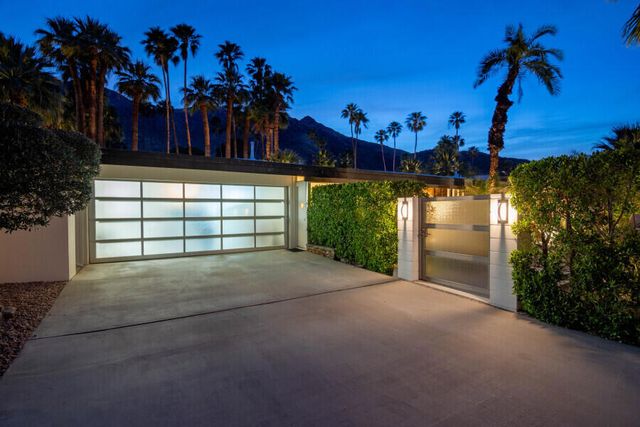 819 N High Road, Palm Springs, CA 92262