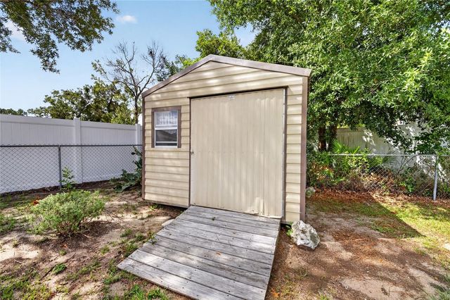 16 FIR TRAIL COURSE, Ocala, FL 34472