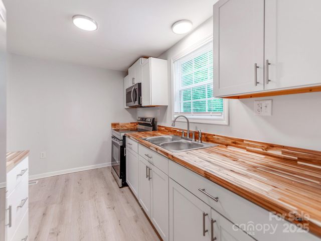 681 Hiddenite Church Road, Hiddenite, NC 28636