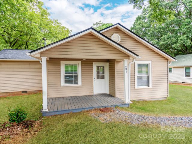 681 Hiddenite Church Road, Hiddenite, NC 28636