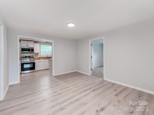 681 Hiddenite Church Road, Hiddenite, NC 28636